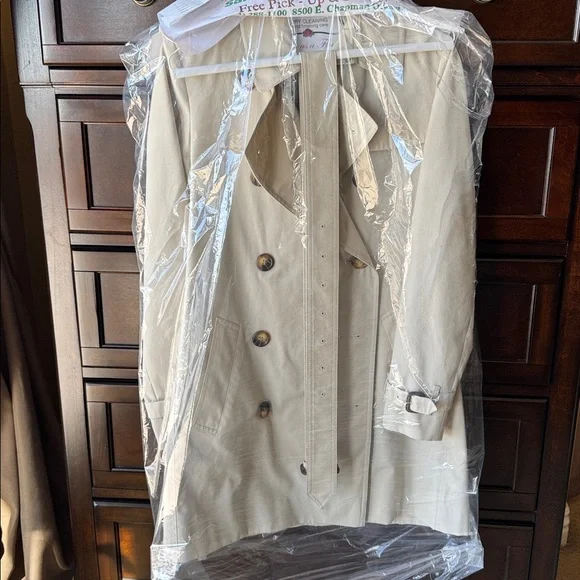 Burberry Classic Tan Trench Coat size 8 - Picture 8 of 16